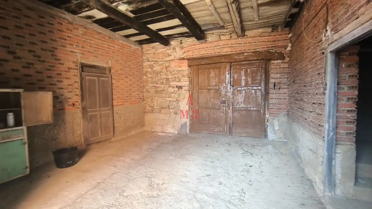 Finca rústica en venta en La Bañeza  con Jardín privado y Trastero