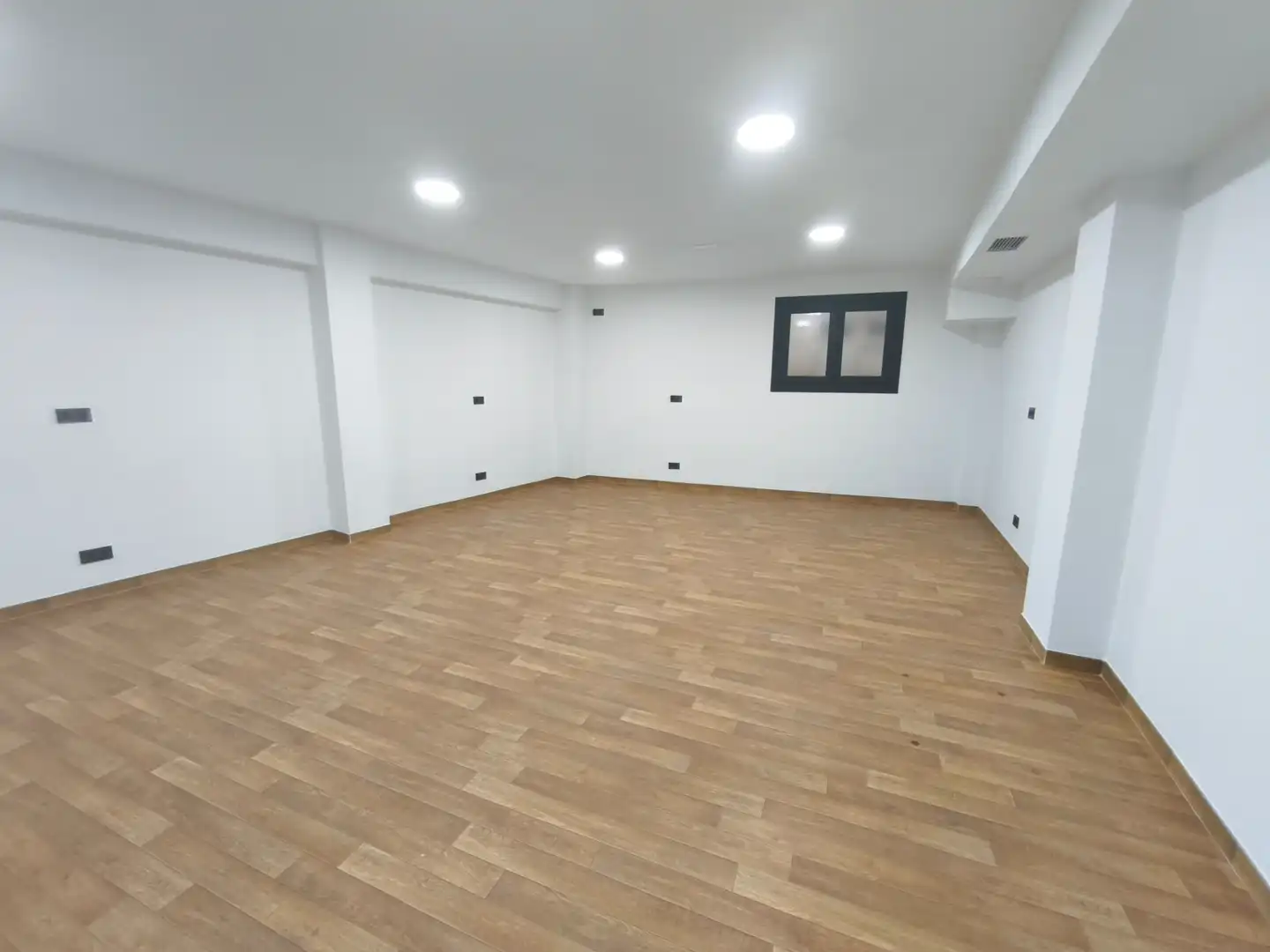 Local comercial de lloguer a Ensanche - Sar, imagen 6