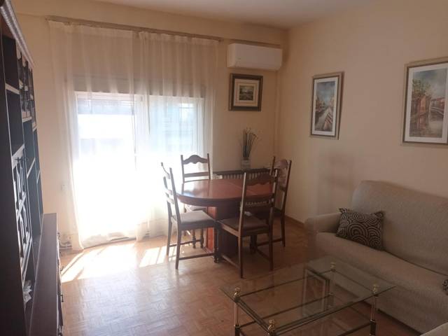 Piso en Alquiler en La Morería