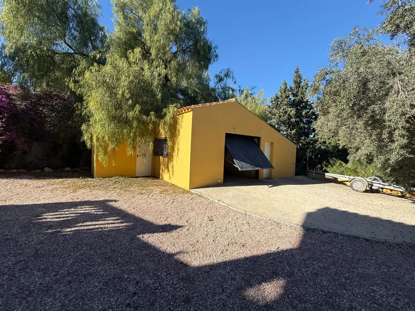 Vista exterior de Casa o chalet en venta en Alicante / Alacant con Jardín privado y Piscina comunitaria