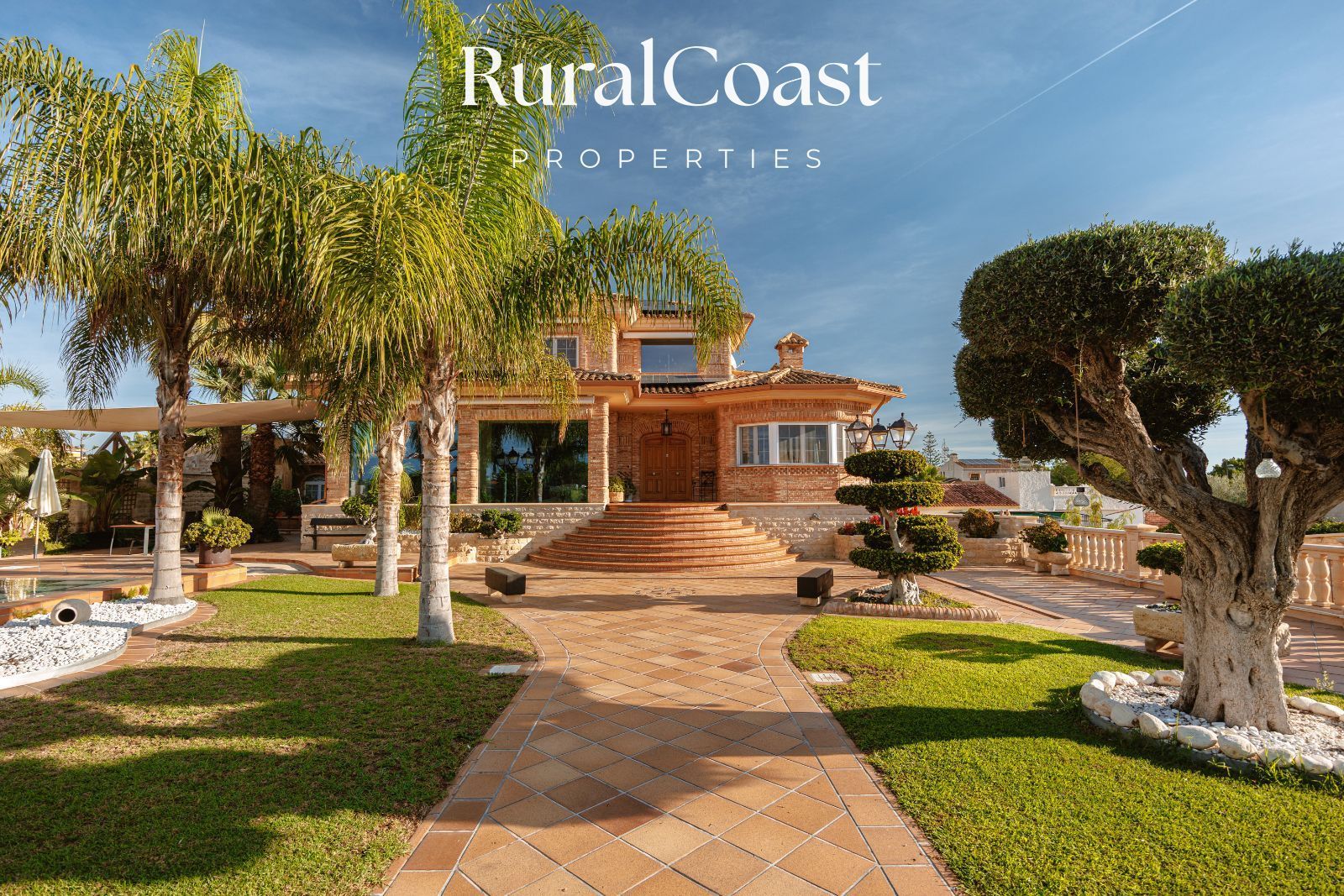 Exterior view of House or chalet for sale in San Vicente del Raspeig / Sant Vicent del Raspeig  with Air Conditioner, Heating and Terrace