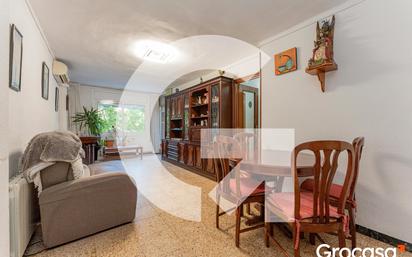 Sala d'estar de Pis en venda en Cornellà de Llobregat amb Aire condicionat, Calefacció i Terrassa