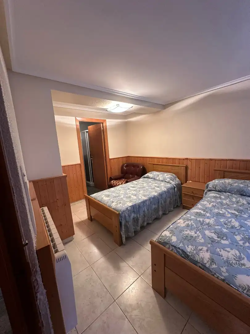 Dormitori de Casa adosada en venda en Cuzcurrita de Río Tirón amb Calefacció i Traster