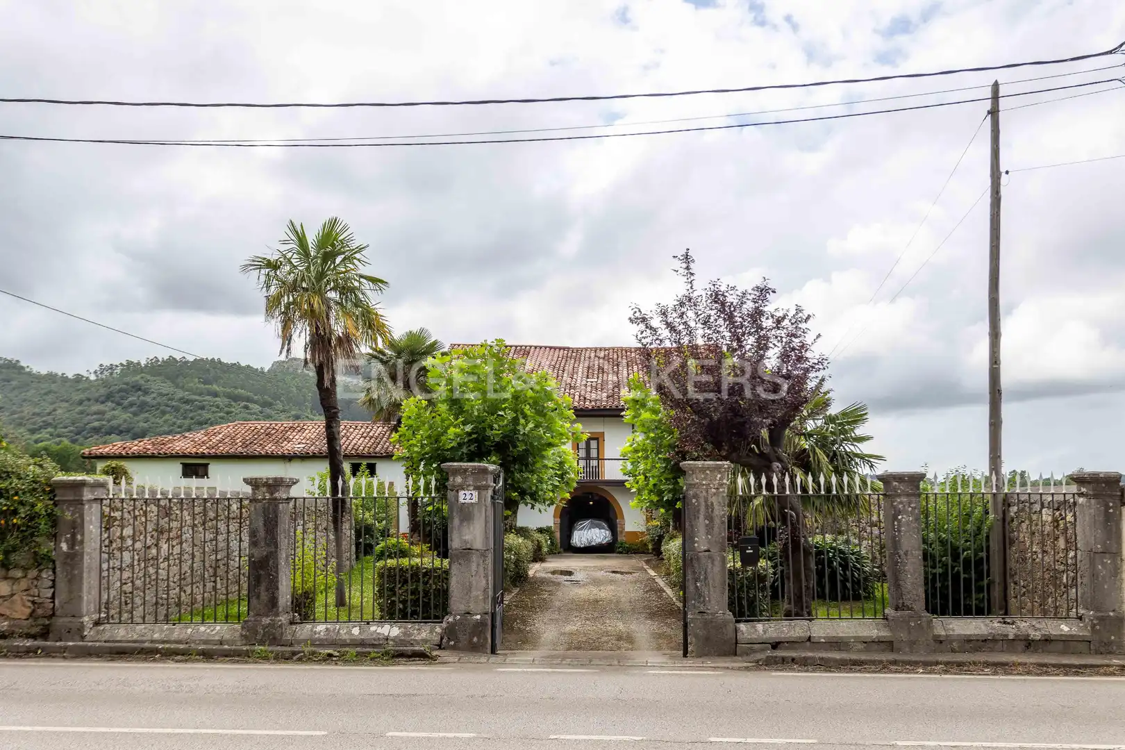 Vista exterior de Finca rústica en venta en Entrambasaguas con Calefacción, Jardín privado y Balcón