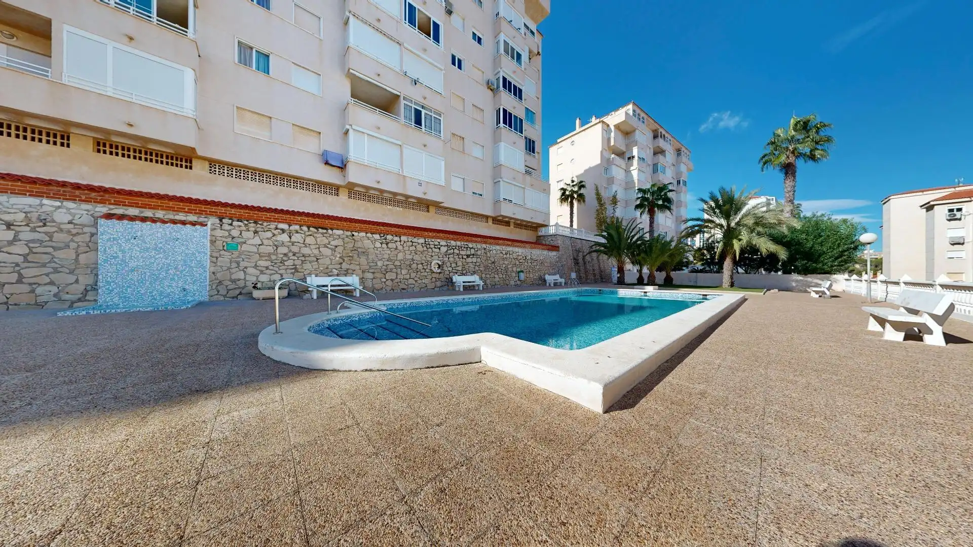 Piscina de Apartament de lloguer en Elche / Elx amb Aire condicionat, Calefacció i Terrassa