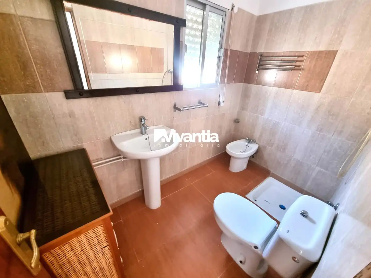 Bany de Finca rústica en venda en Lorca amb Jardí privat, Terrassa i Moblat