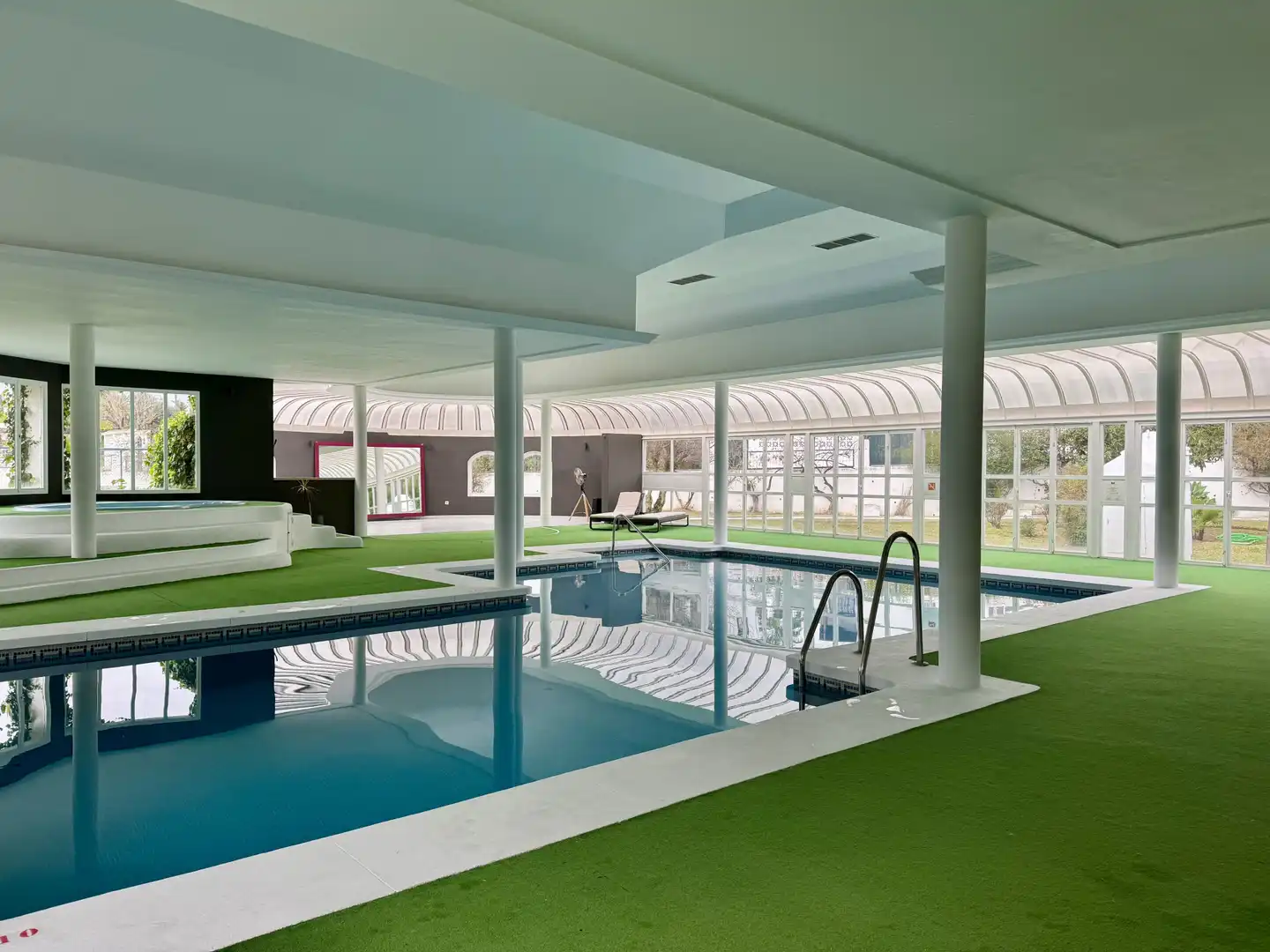 Piscina de Apartament en venda en Marbella amb Aire condicionat, Terrassa i Piscina
