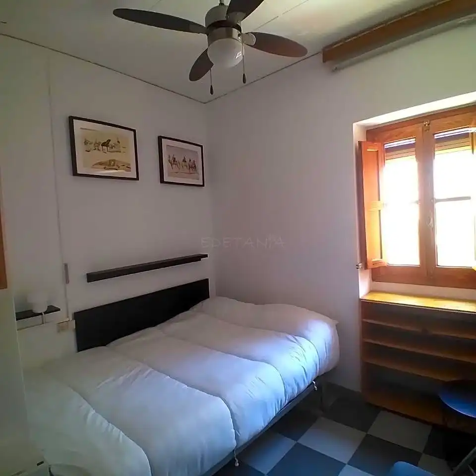 Habitación de Apartamento en venta en Alfara del Patriarca con Amueblado y Balcón
