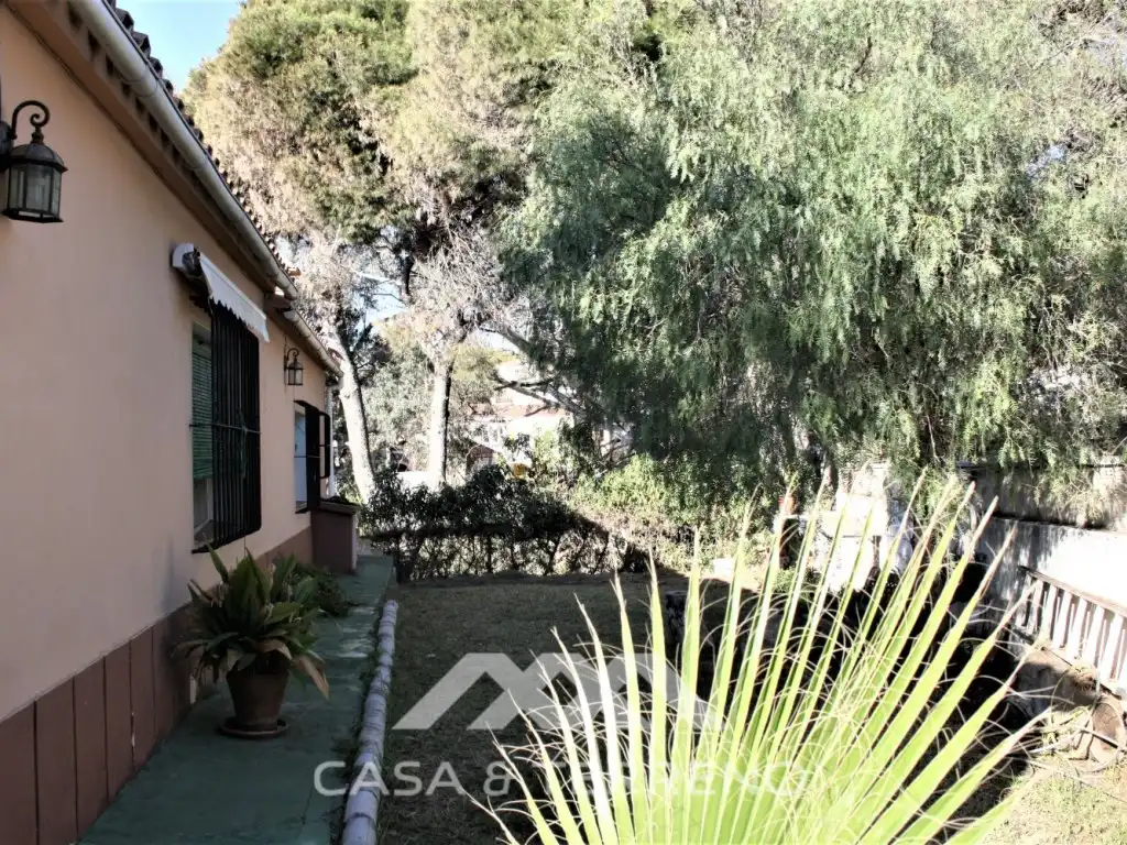 Commercial properties for sale in Benajarafe