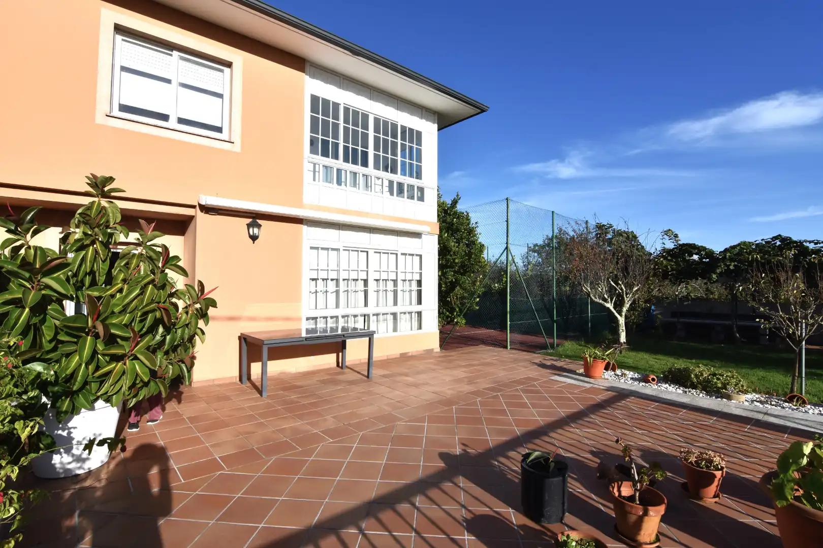 Garden of Detached homes for sale in Mera - Serantes