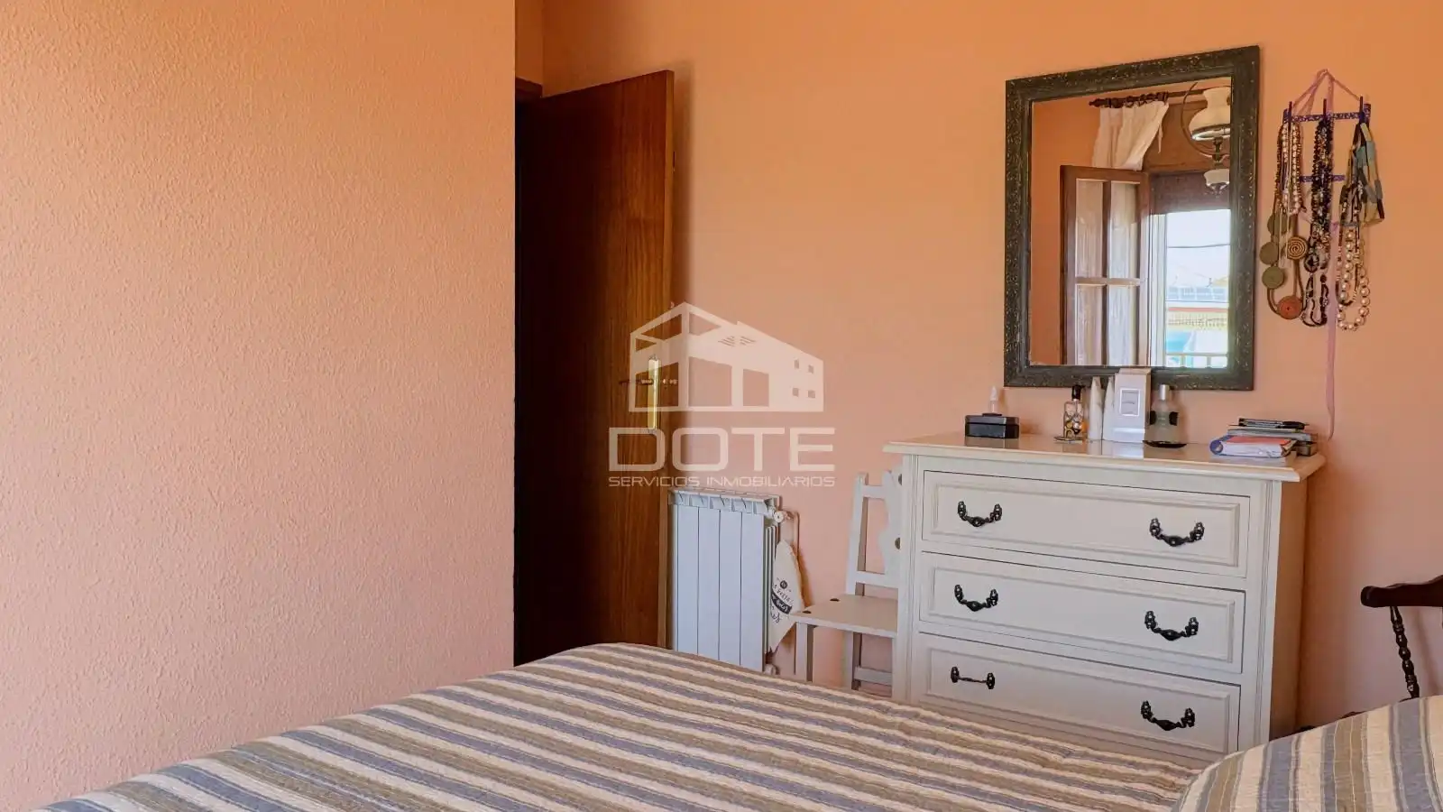 Habitación de Casa adosada en venta en Creixell con Aire acondicionado, Calefacción y Terraza