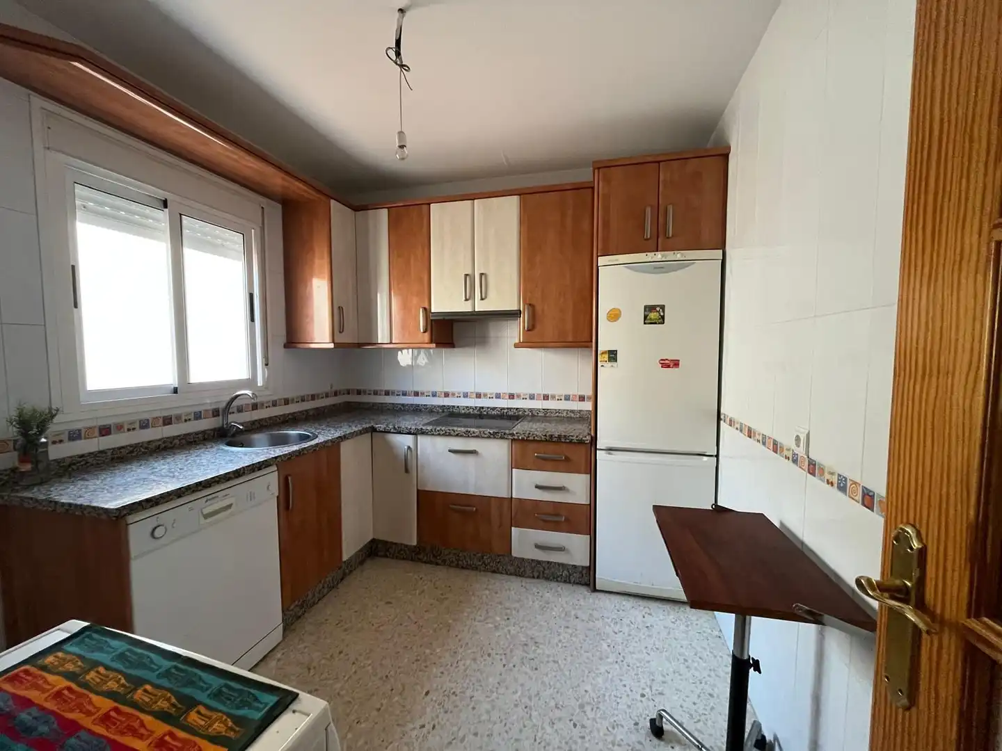 Cuina de Casa adosada en venda en San Bartolomé de la Torre