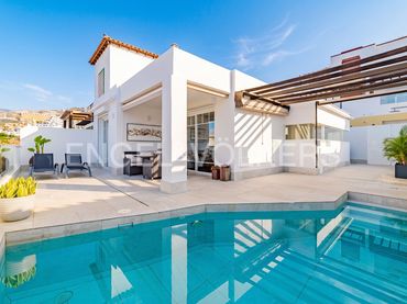 Casa amb piscina en venda a Costa Adeje