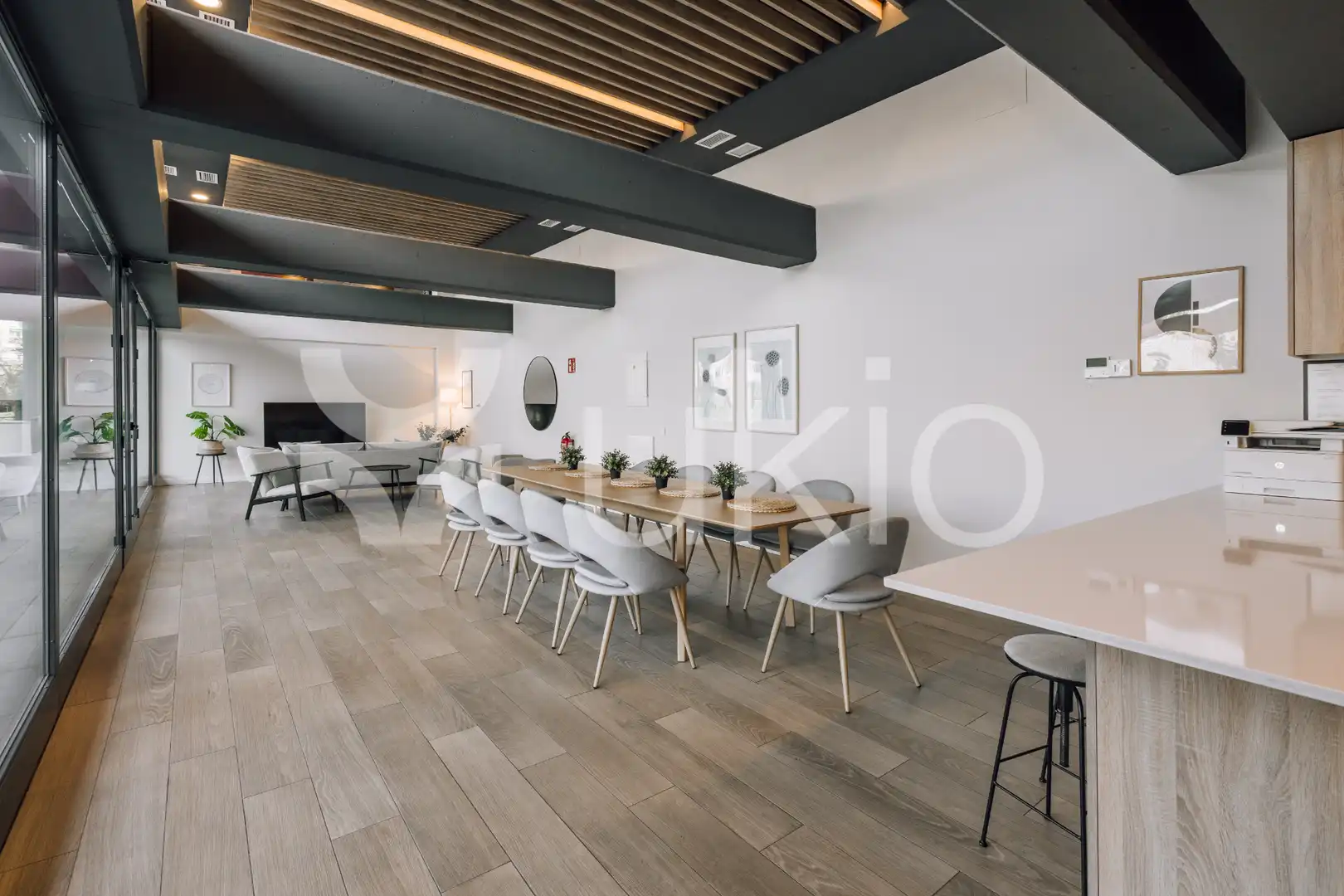 Menjador de Apartament de lloguer en Madrid amb Aire condicionat, Calefacció i Moblat