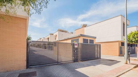Foto 2 de Casa adosada en venta en  Pasaje Alfonso Grosso, Arco Norte - Avda. España, Sevilla