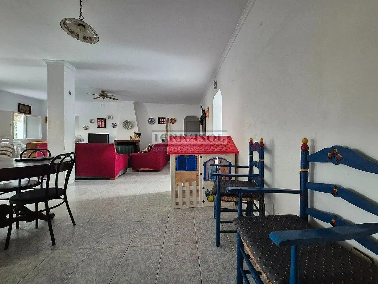 Sala d'estar de Casa o xalet en venda en Vélez-Málaga amb Piscina