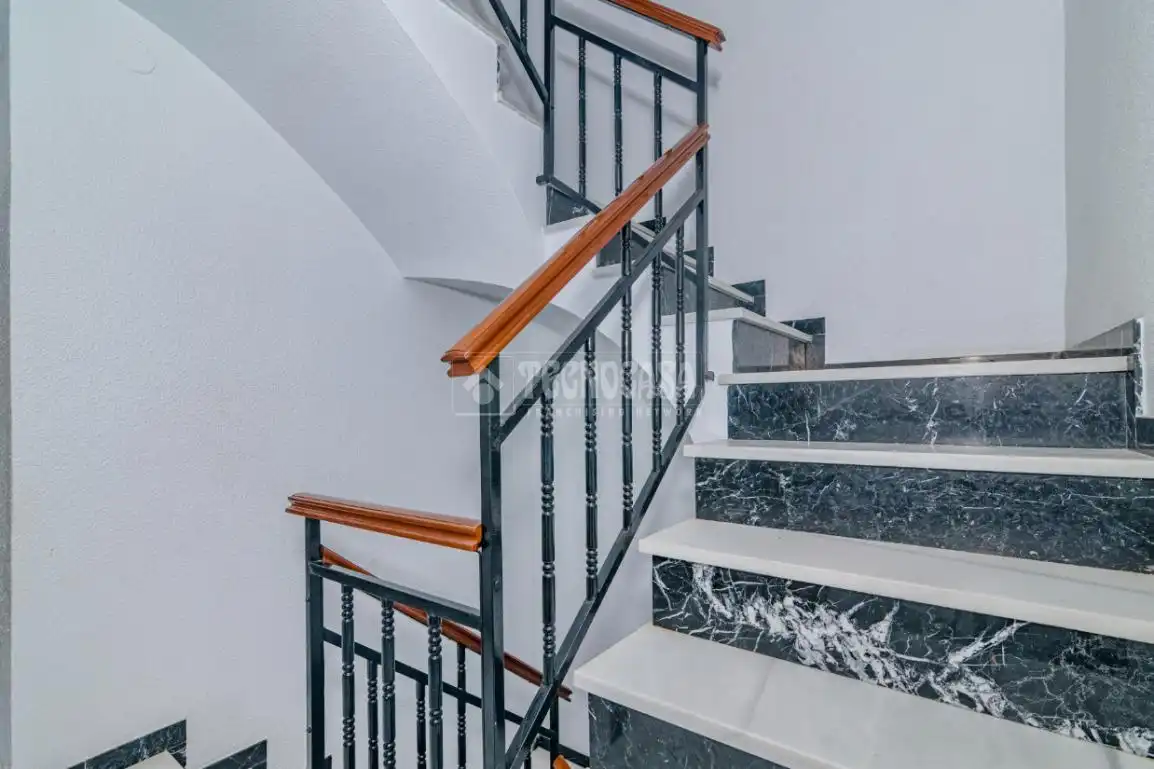 Casa adosada en venta en Rute con Terraza y Balcón