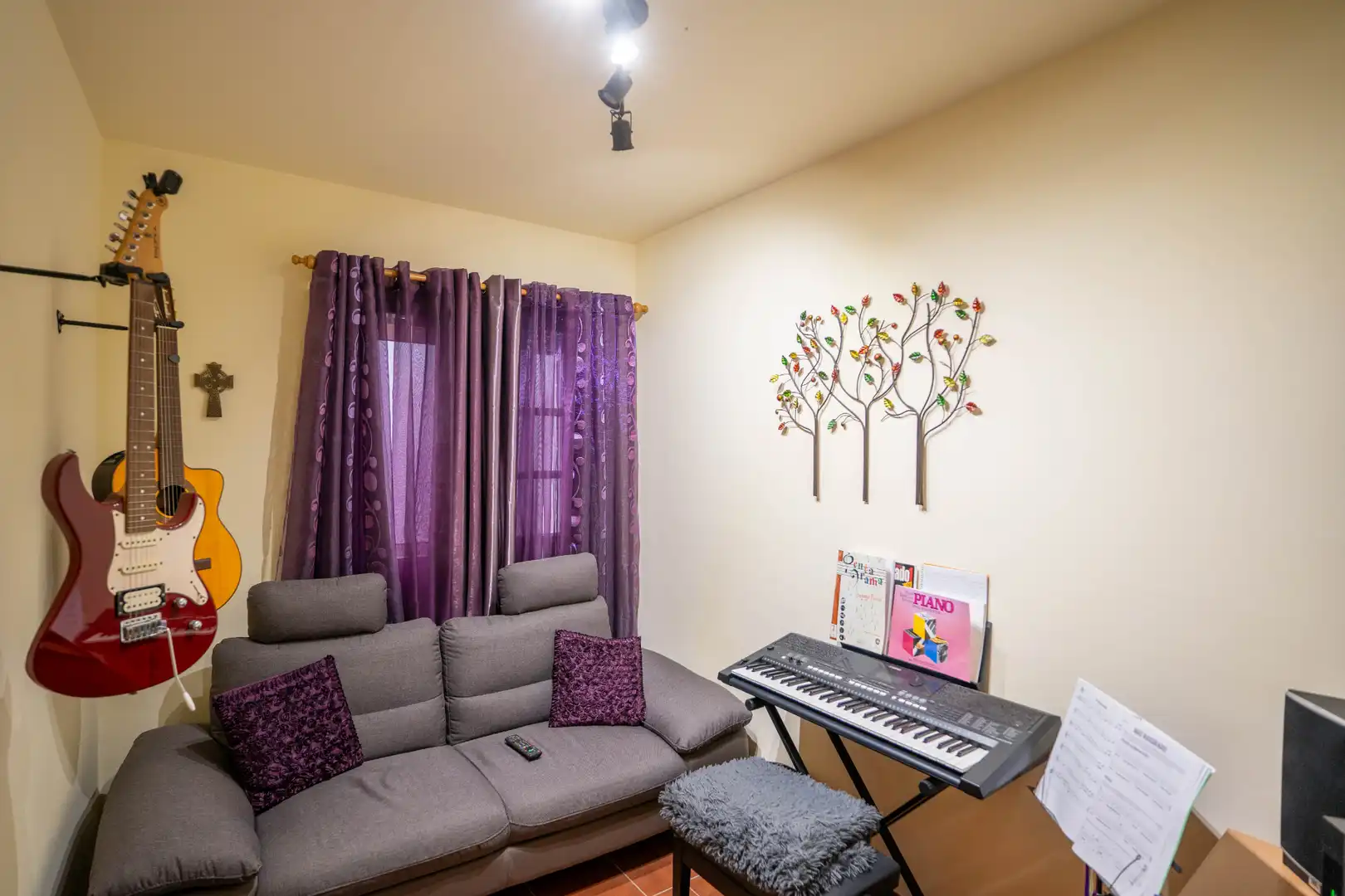 Sala d'estar de Casa adosada en venda en Garachico amb Jardí privat, Parquet i Traster