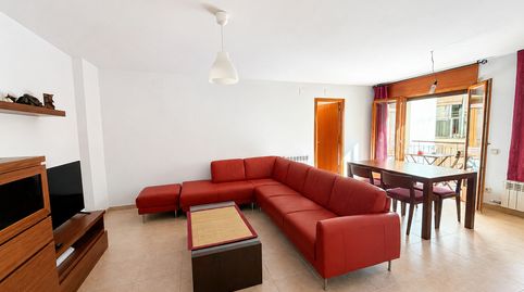 PIS DE 3 HABITACIONS AL CENTRE DE SORT AMB BALCÓ