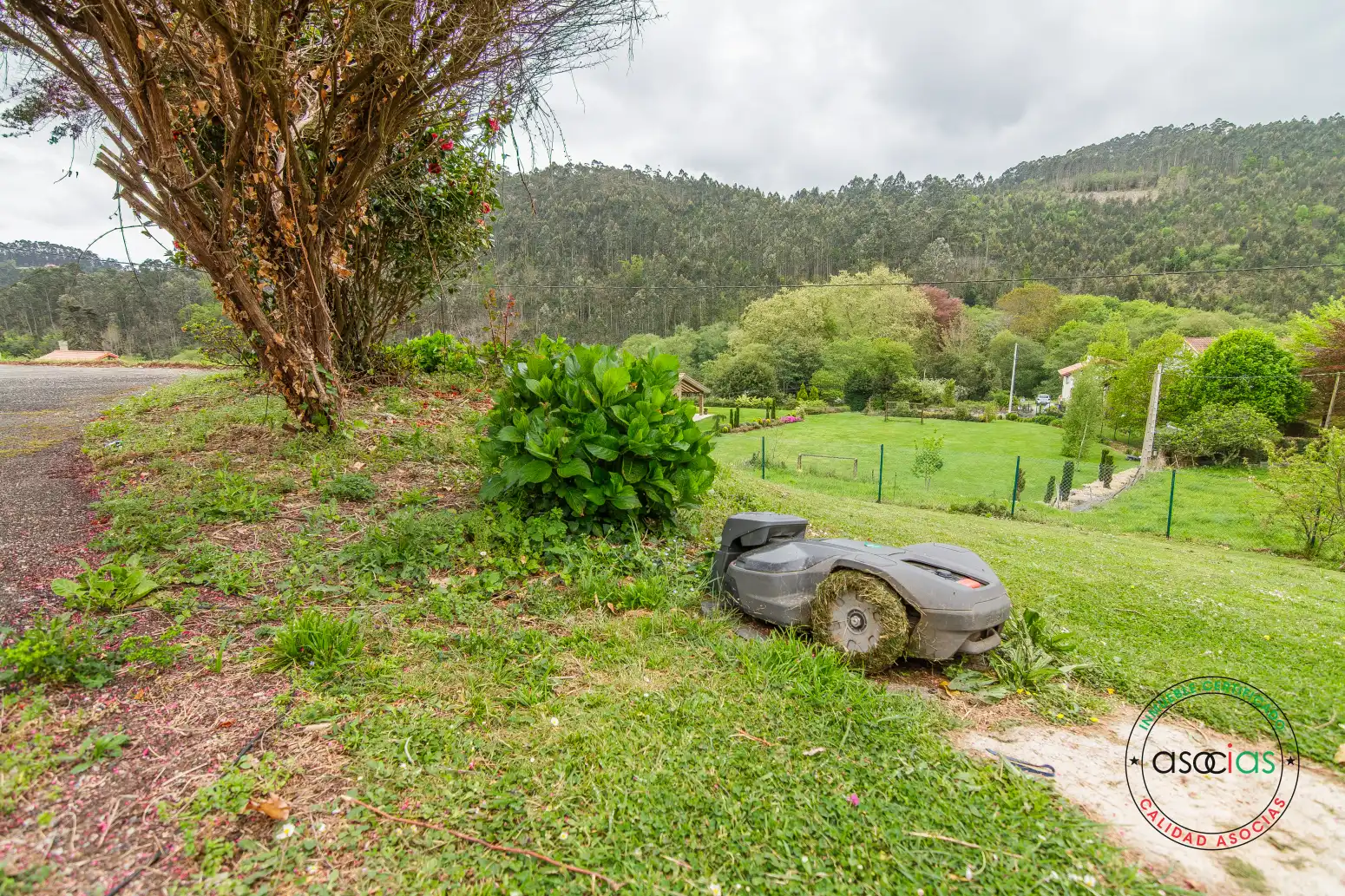 Jardí de Casa o xalet en venda en Soto del Barco amb Calefacció, Jardí privat i Terrassa