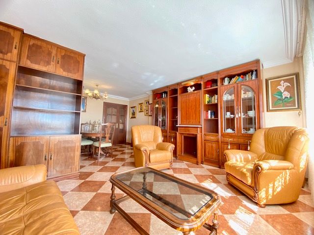 Sala d'estar de Pis en venda en Málaga Capital amb Aire condicionat, Calefacció i Jardí privat