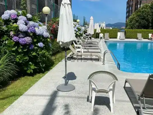 Terrassa de Apartament en venda en Vigo  amb Jardí privat, Parquet i Traster