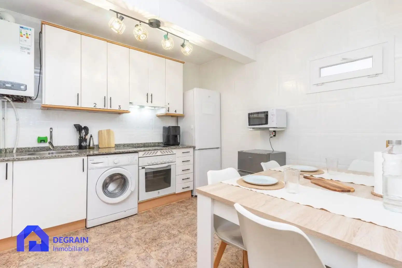 Kitchen of Flat for rent in Oviedo   with Furnished