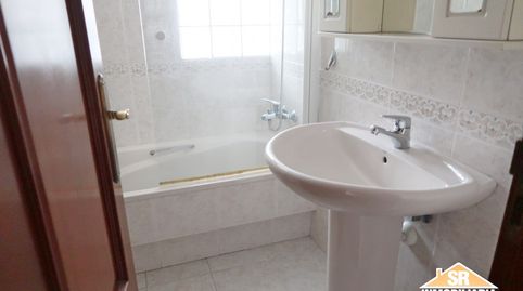 Foto 5 de Apartament de lloguer a Rúa Emilio González López, Los Rosales, A Coruña Capital