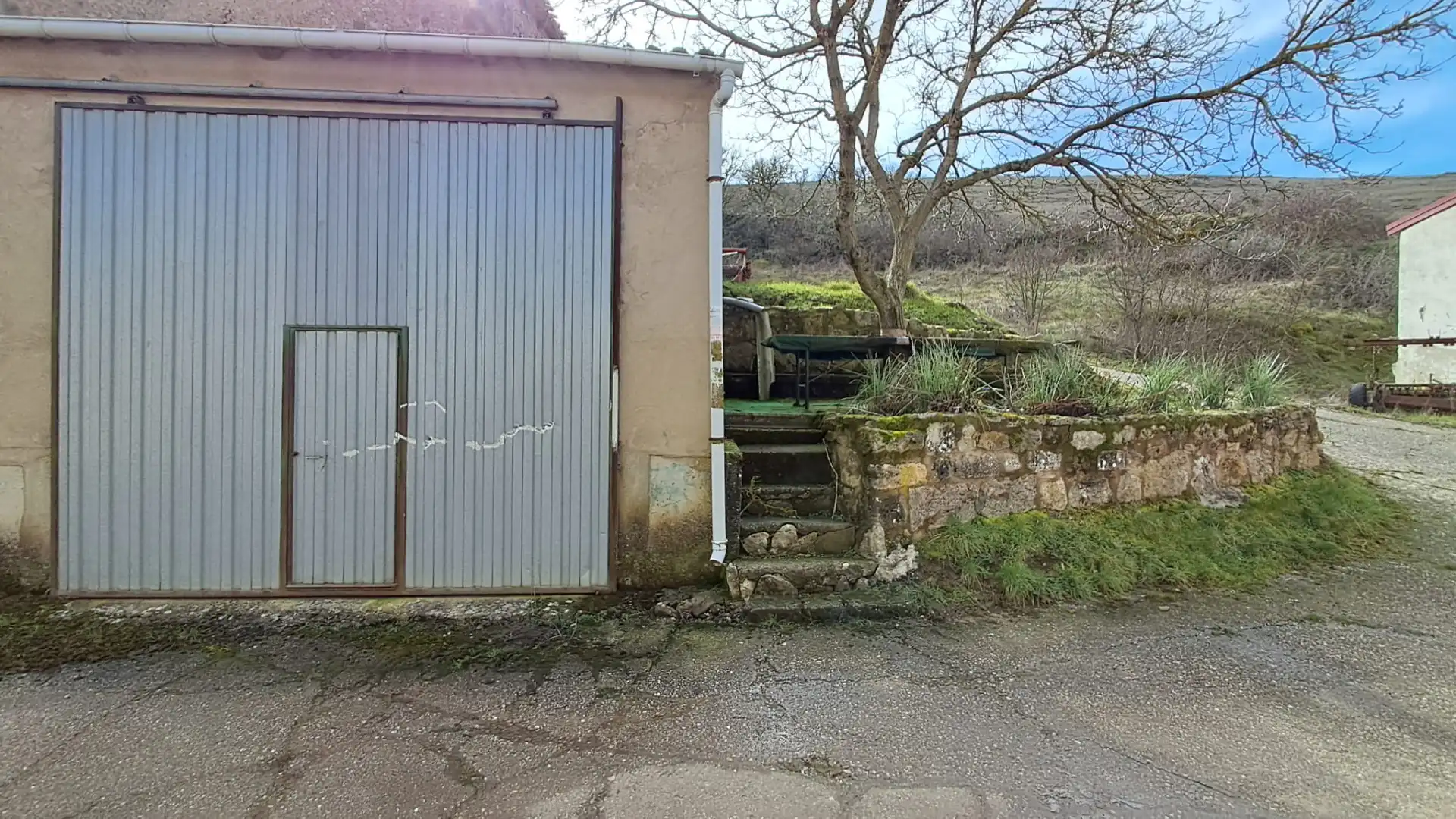 Außenansicht von Country house zum Verkauf in Basconcillos del Tozo