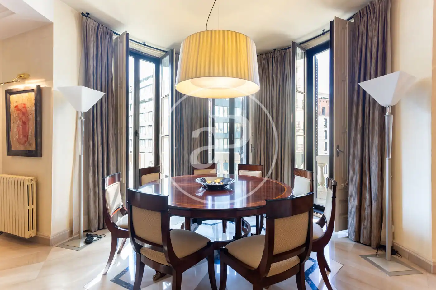 Comedor de Piso de alquiler en Barcelona con Aire acondicionado, Calefacción y Amueblado