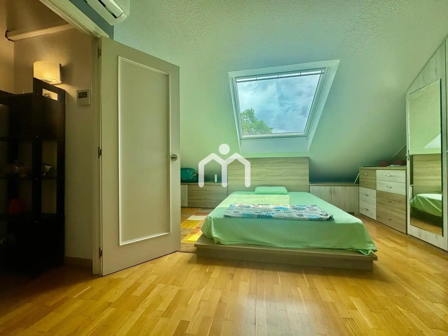 Habitación de Casa o chalet en venta en Badalona con Aire acondicionado, Calefacción y Jardín privado