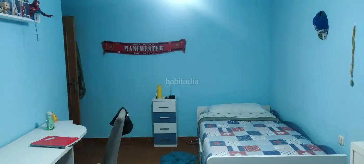 Flat for sale in Calle José Antonio 24