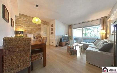 Living room of Flat for sale in Sabadell  with Air Conditioner and Terrace