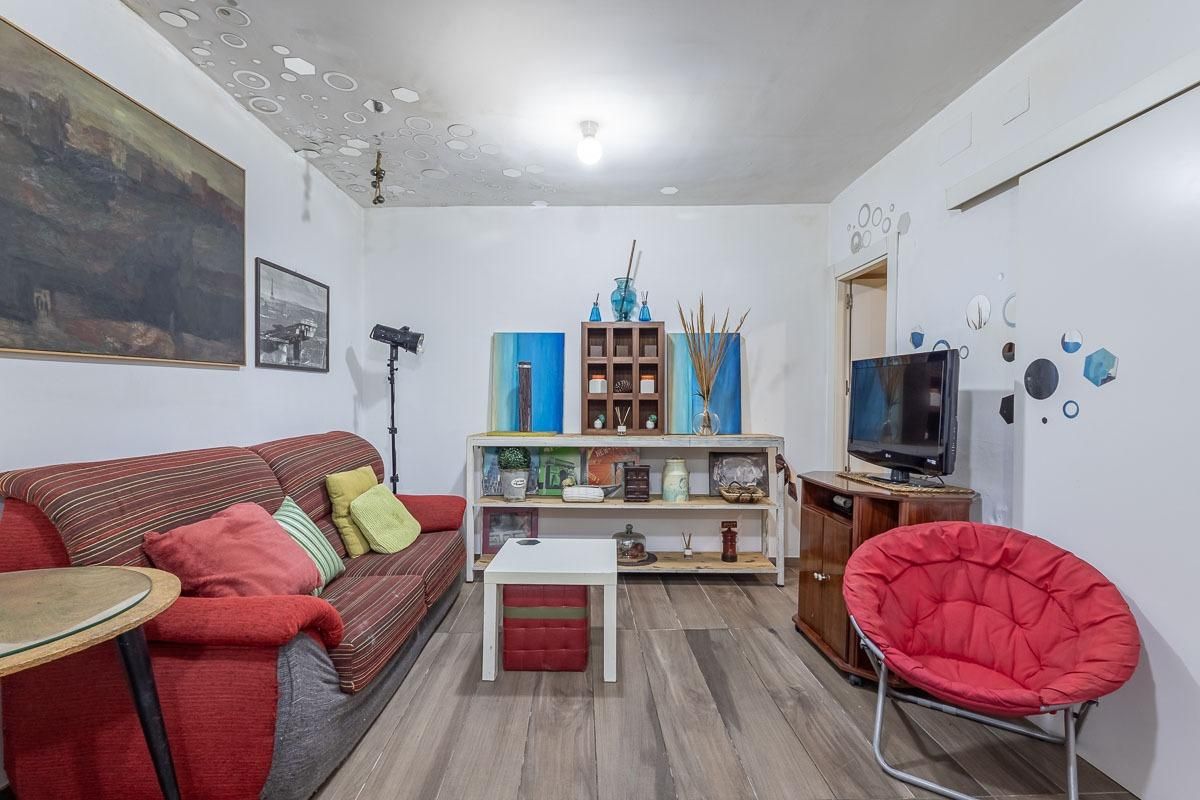 Sala d'estar de Pis en venda en  Granada Capital