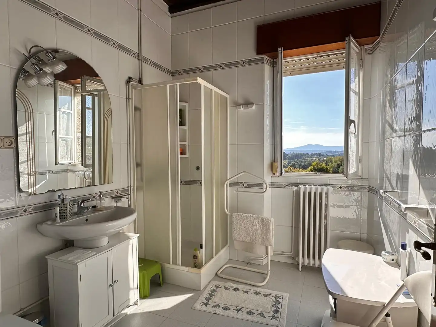 Baño de Casa o chalet en venta en Vedra con Calefacción, Jardín privado y Amueblado