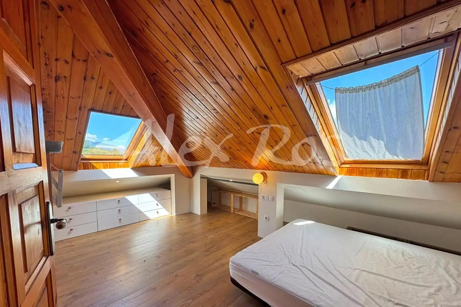 Habitación de Ático en venta en Prats i Sansor con Calefacción y Trastero
