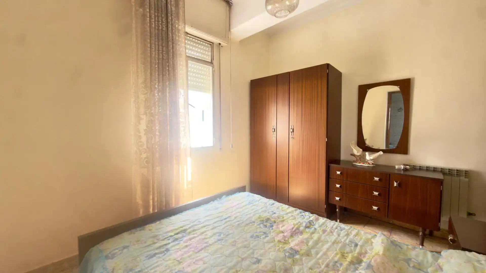 Schlafzimmer von Gebäude zum Verkauf in O Carballiño  