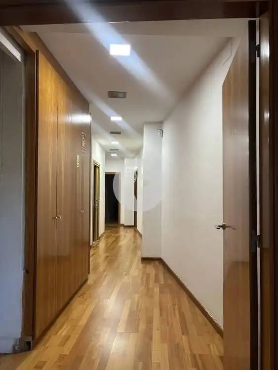 Local comercial en venda a Les Corts, imagen 5