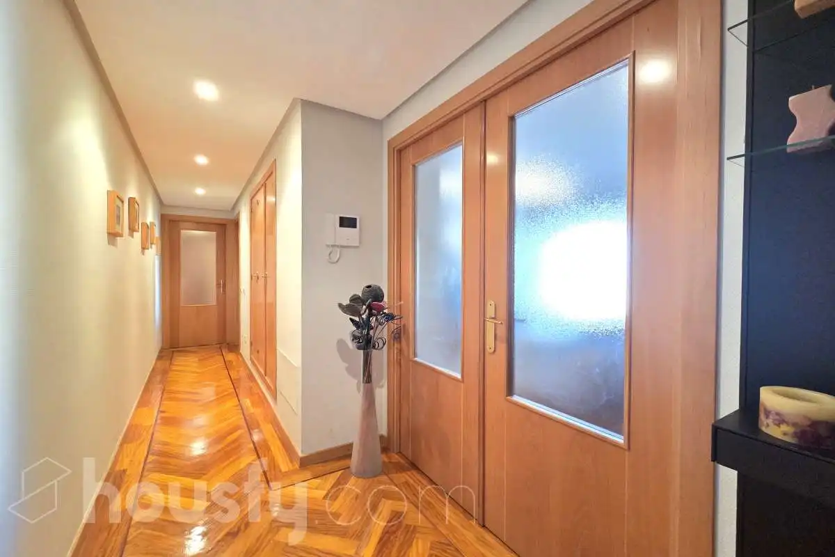 Flat for rent in Madrid  with Air Conditioner, Heating and Parquet flooring