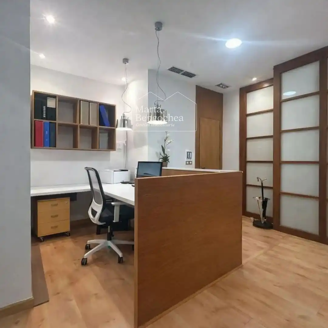 Oficina en venda en Vitoria - Gasteiz amb Aire condicionat i Calefacció