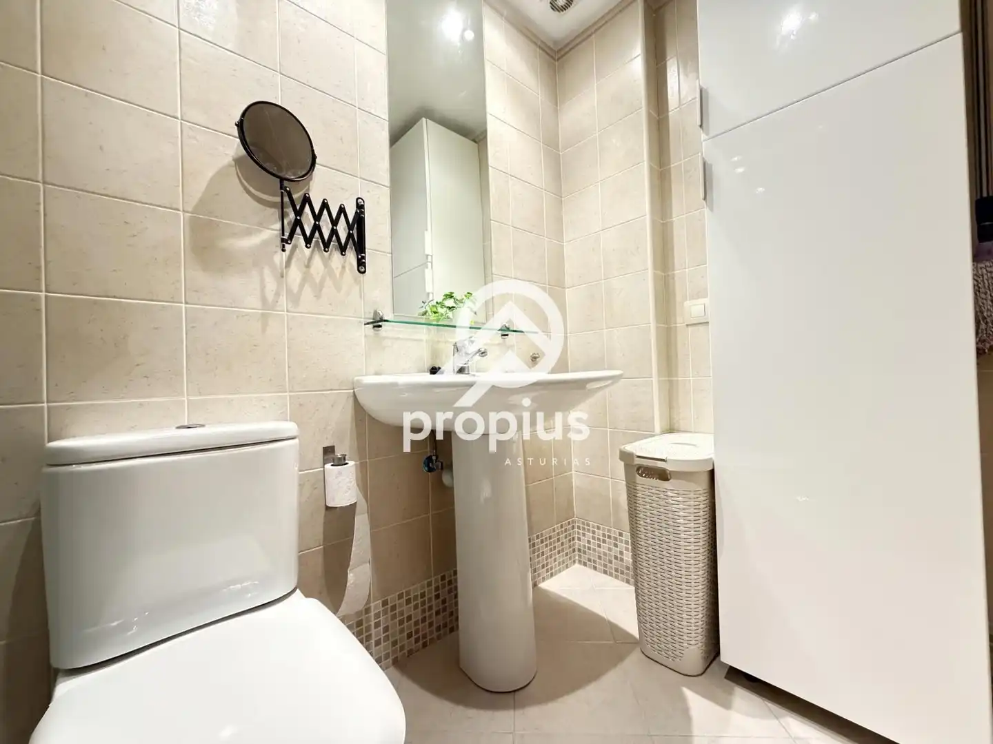 Bathroom of Flat for sale in Llanes  with Heating and Furnished