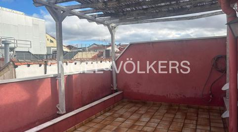 Foto 2 de Ático de alquiler en Calle de Santo Tomé, Justicia - Chueca,  Madrid Capital