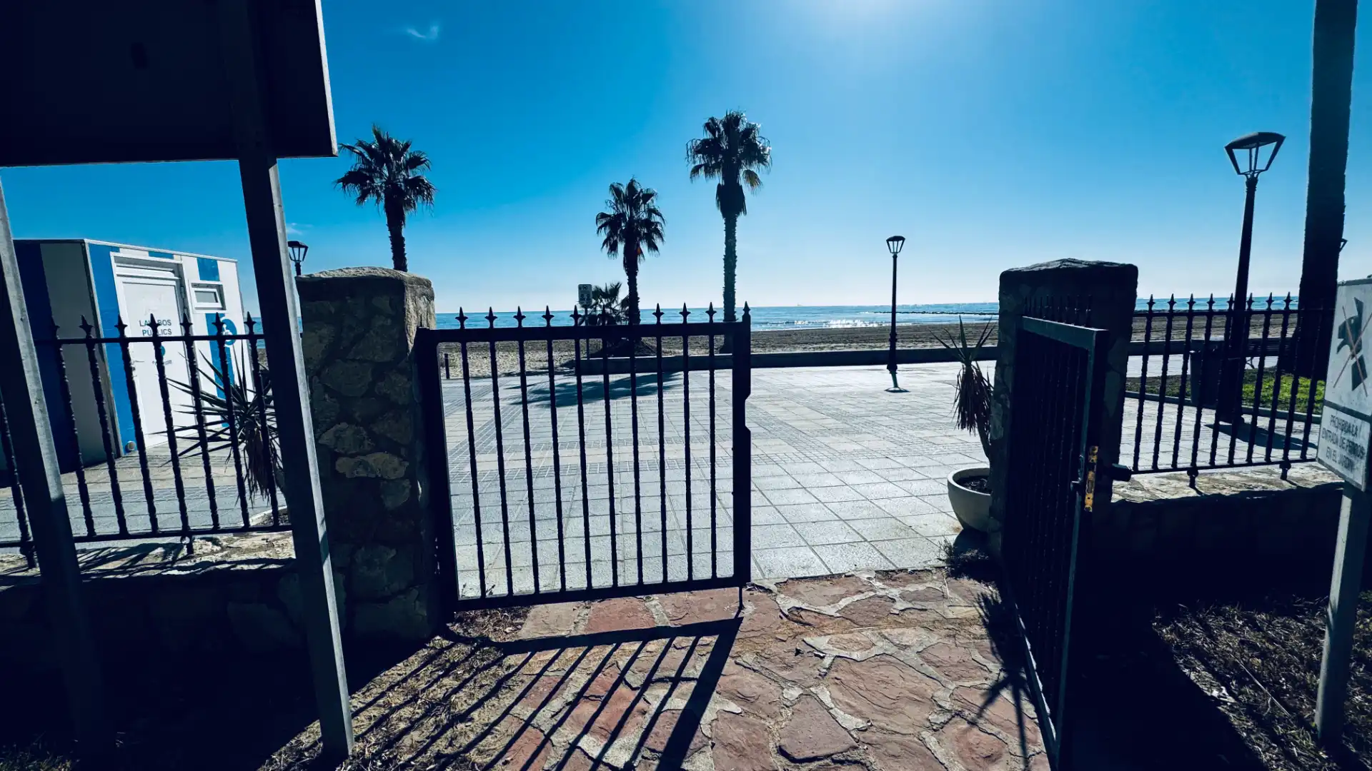 Vista exterior de Apartament en venda en Benicasim / Benicàssim amb Jardí privat, Terrassa i Moblat