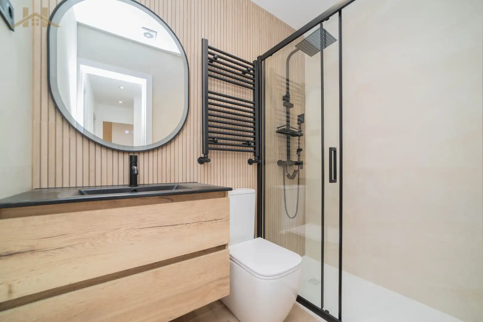 Bathroom of Flat for sale in Majadahonda  with Heating, Oven and Washing machine