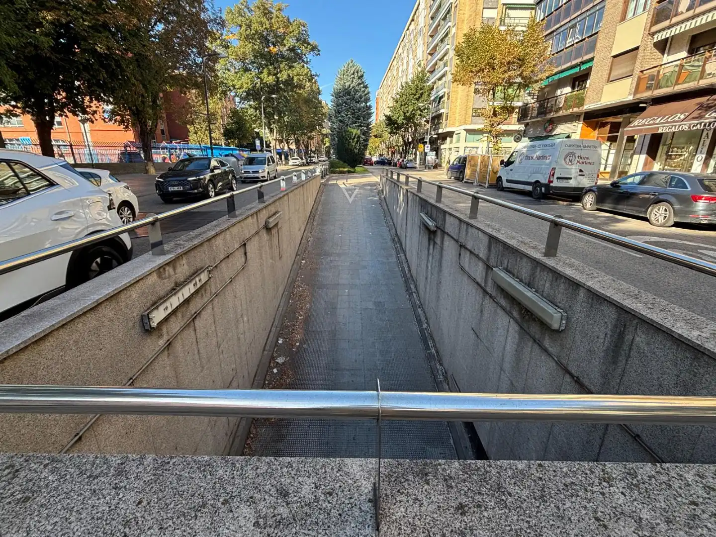 Einzelparkplatz mit Aufzug zum Verkauf in Avenida del Cid Campeador, imagen 9