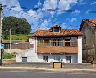 Vista exterior de Casa o xalet en venda en Castrillón