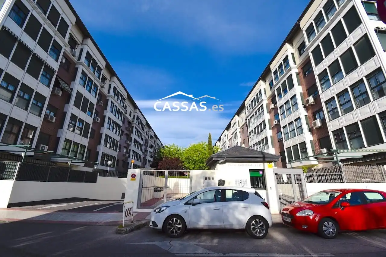 Exterior view of Flat for sale in Torrejón de Ardoz  with Heating, Parquet flooring and Storage room