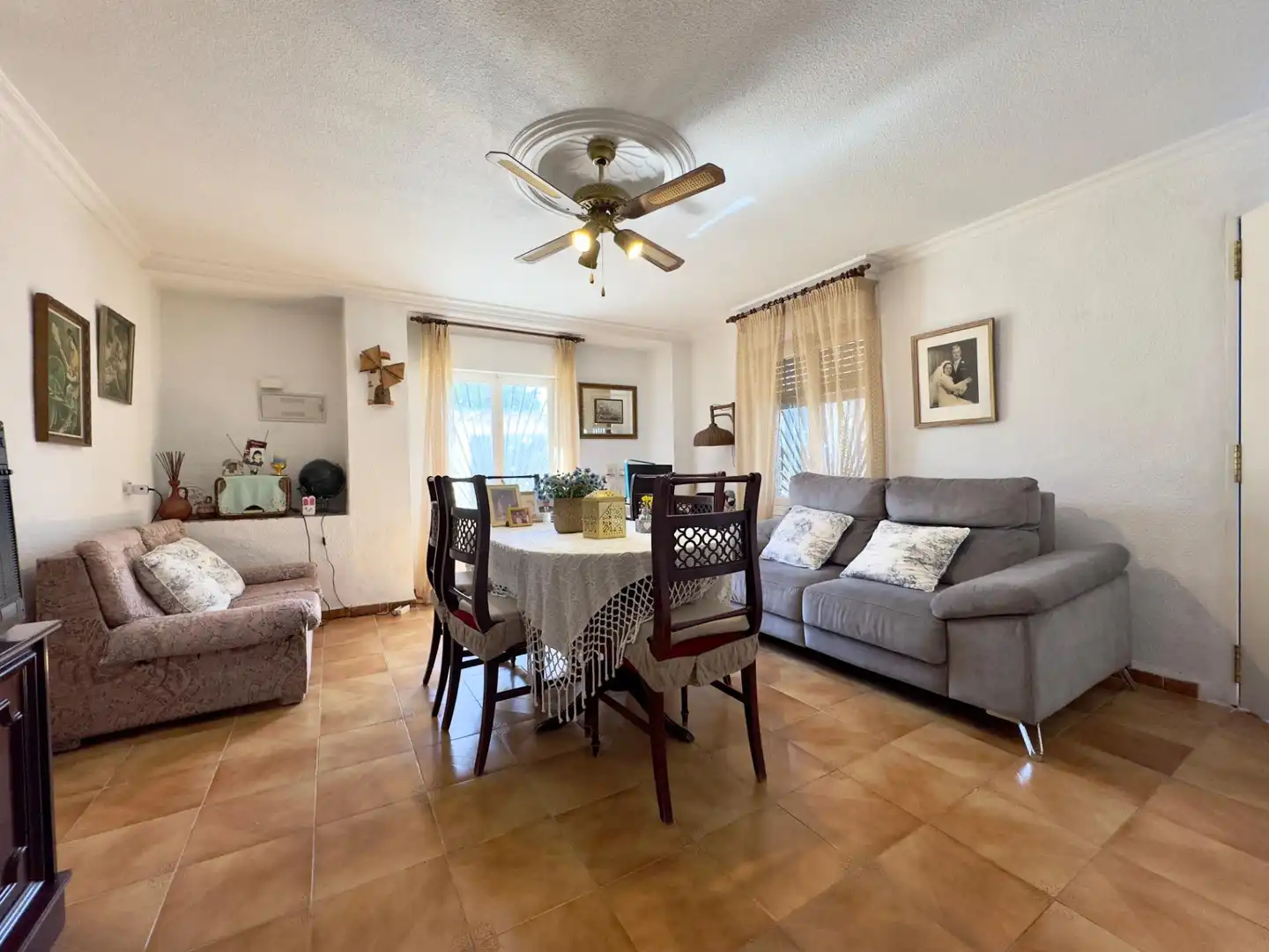 Sala de estar de Casa o chalet en venta en Aspe con Calefacción, Jardín privado y Terraza