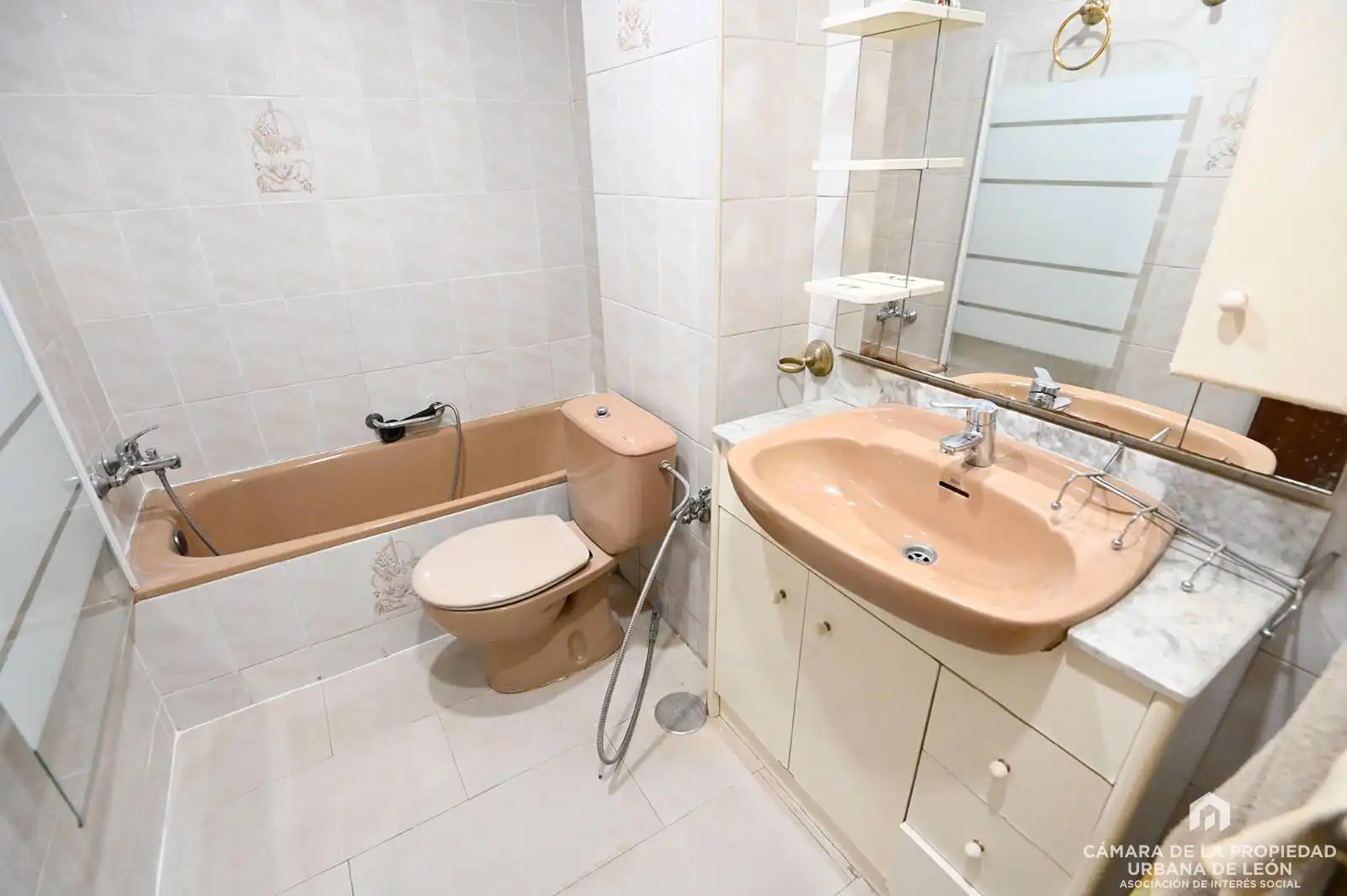 Baño de Piso en venta en La Vega - La Sal