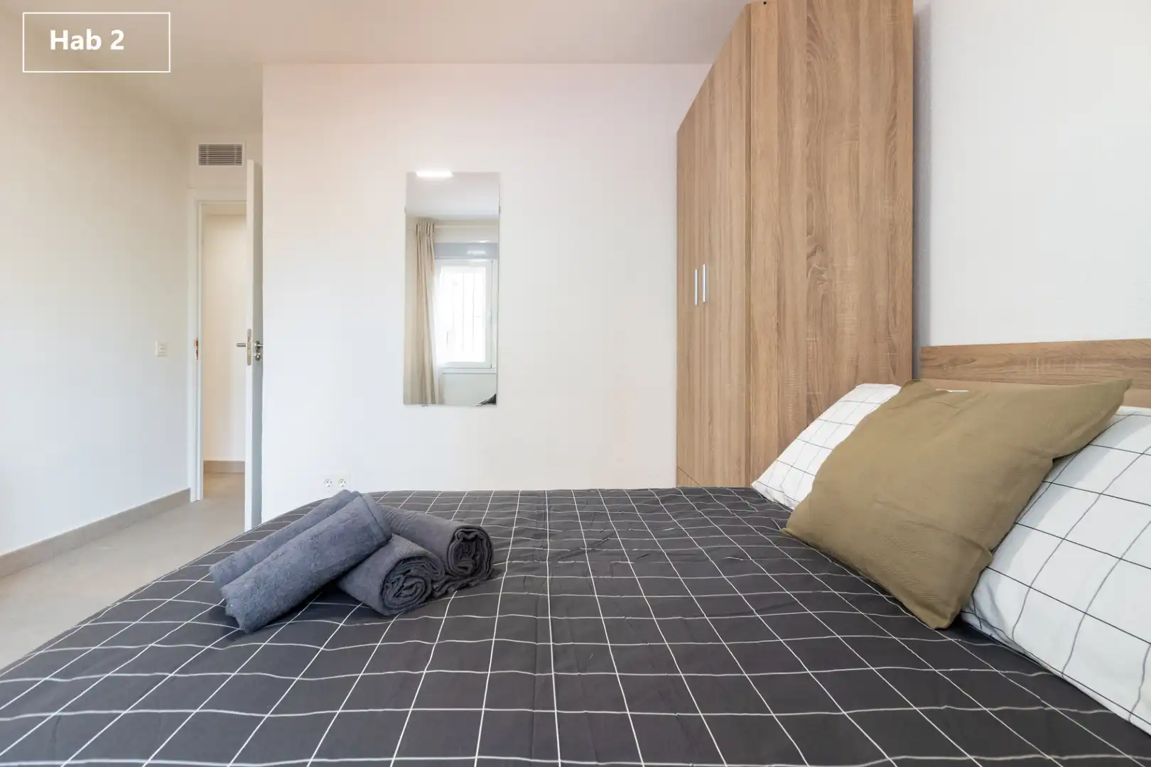 Habitación de Piso de alquiler en Málaga con Aire acondicionado, Amueblado y Internet
